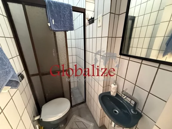 Imagem Sobrado com 3 dormitórios, piscina, 2 vagas de garagem no bairro do Embaré em Santos por R$ 1.270.000,00
