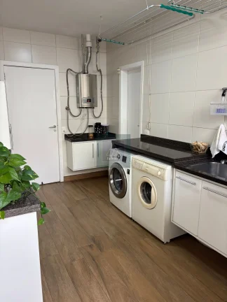 Imagem Residência térrea de Alto Padrão - JARDIM SOCIAL. 250m² privativos. 4 vagas. 4 quartos sendo 1 suíte Master.