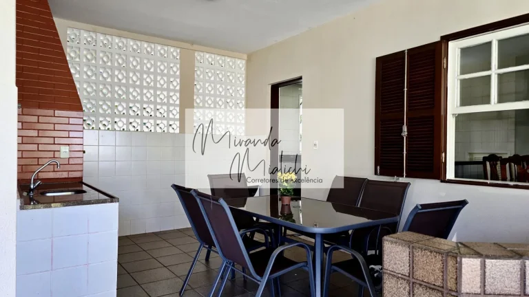 Imagem Casa no condomínio Antares Club Residence para venda com 4 quartos, sendo 2 suítes, 203m²