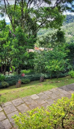 Imagem Vendo esta linda casa no centro de Lumiar - Nova Friburgo.