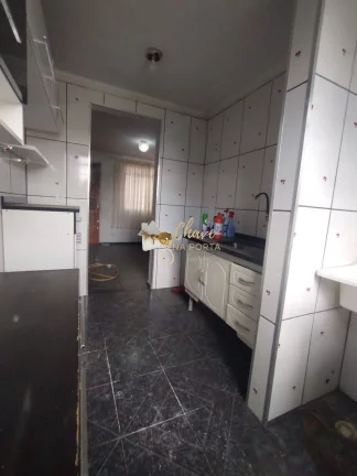 Imagem Apartamento Amplo à venda em Guaianazes com 2 Dormitórios