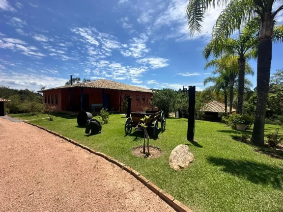 Imagem Chácara de 20.000 m² no PARQUE DA FAZENDA em Jundiaí-SP, com 3 quartos, 3 suítes, 5 salas, 4 vagas e 785m² construção. Venha conhecer!