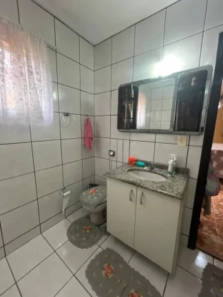Imagem Casa na Fazenda Rio Grande. Naçoes. 221 m2. Amplo terreno.