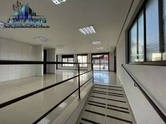 Imagem Loja muito ampla, com 3 pavimentos e vários cômodos e acessos independentes!
Com 320,00 m², andar...