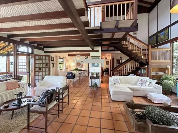 Imagem Casa na "Vila Sto Antonio" com 5 dormitórios sendo 3 suítes - linda vista !