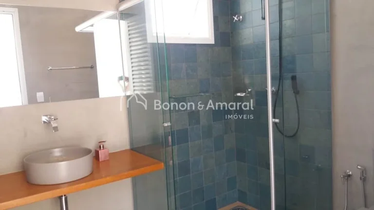 Imagem Casa à venda em condomínio na região do Alphaville, com 4 suítes (1 térrea).

Empreendimento im...