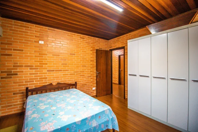 Imagem Chácara com 8 Quartos à Venda, 34.000 m² em Bateias - Campo Largo