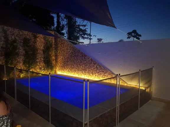 Imagem Casa em condomínio fechado á venda com 3 quartos em Forquilhas