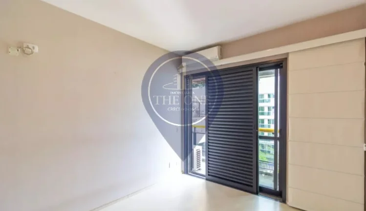 Imagem Apartamento para locação em Cerqueira César, São Paulo-SP: 3 quartos, 1 suíte, 2 vagas, 130m² de área!