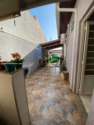 Imagem Casa para Venda em Limeira, Jardim Residencial Guimarães, 2 dormitórios, 1 banheiro, 3 vagas