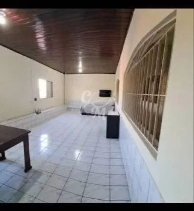 Imagem Casa com Quintal no Tulipas