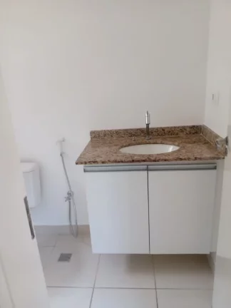 Imagem Apartamento Terreo 2 dorm com armários, sala com rack, cozinha com armários, banheiro; 55 m2 com u...