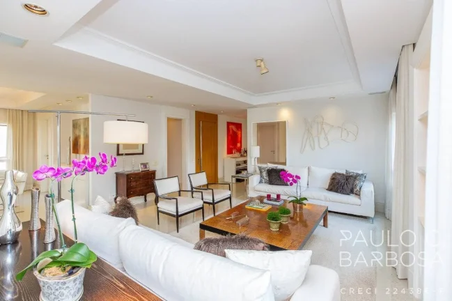 Imagem Rua Araguari com 3 Suítes - 4 Vagas - 243m²