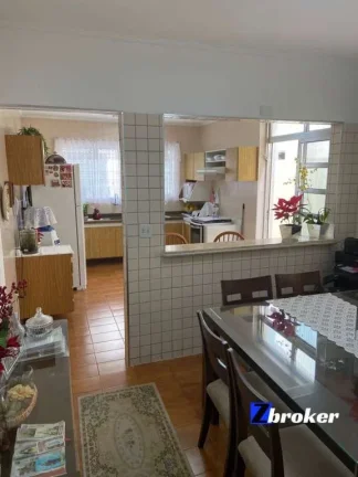 Imagem Casa Ampla com 2 vagas,quintal e Edícula-Residencial ou Comercial-Localização 10
