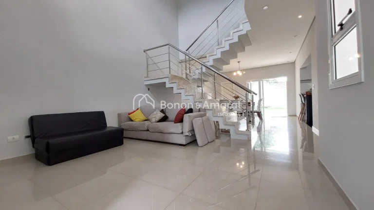 Imagem Casa para á venda em Condomínio em Valinhos com 237 mts num terreno de 307 mts.

Proprietários an...