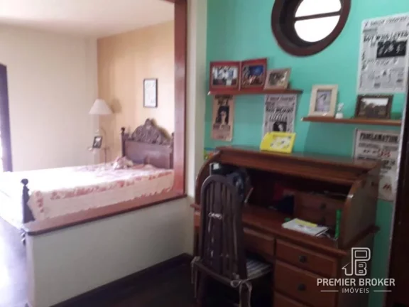 Imagem Casa à venda, 367 m² por R$ 950.000,00 - Fazendinha - Teresópolis/RJ