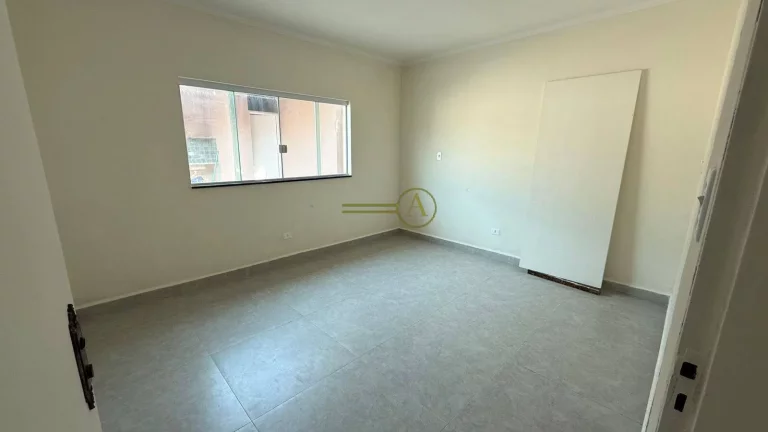 Imagem Oportunidade casa térrea apenas 100 metros da praia, totalmente reformada