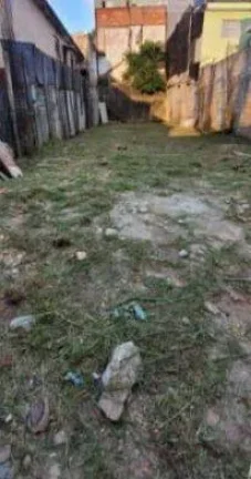 Imagem Terreno com construção a venda no Parque Oratório