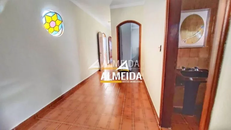Imagem Casa com 4 dormitórios à venda, 213 m² por R$ 650.000,00 - Cidade Nova - Rio Claro/SP