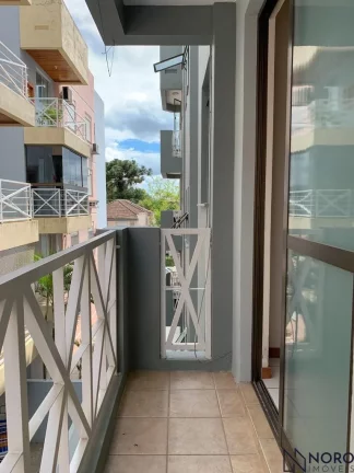 Apartamento 02 dormitórios living com sacada e garagem Bairro Fátima Santa Maria