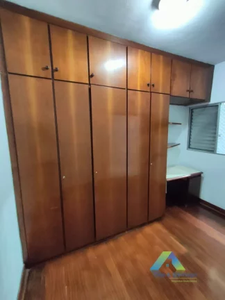Imagem Sobrado com 3 dormitórios e 2 vagas à três quadras do Metrô Sacomã!!