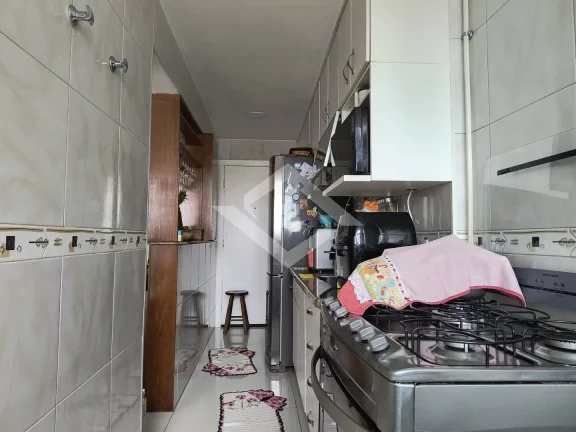 Imagem Apartamento 2 Quartos com Dependência no Condomínio Barra One Barra