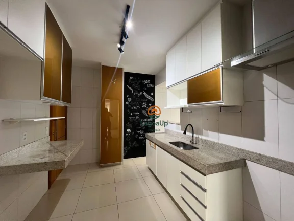 Imagem Cobertura com 3 dormitórios à venda, 205 m² por R$ 1.350.000,00 - Centro - Lagoa Santa/MG