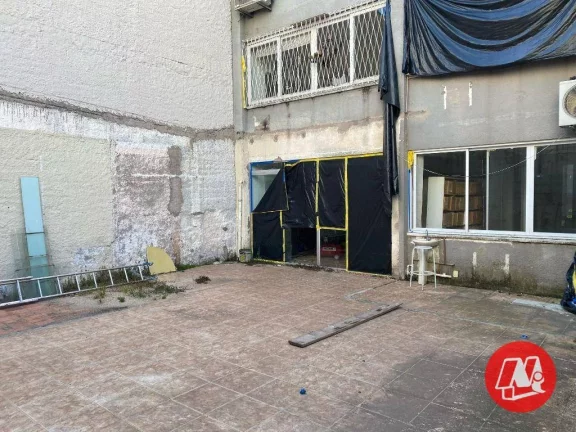 Imagem Conjunto de 110m² em rua de grande fluxo