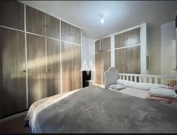 Imagem Casa com 4 Quartos e 3 banheiros 2 vagas à Venda, 264 m² por R$ 1.500.000