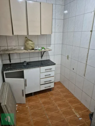 Imagem Sobrado à venda em São Paulo, Vila Fachini, com 2 quartos