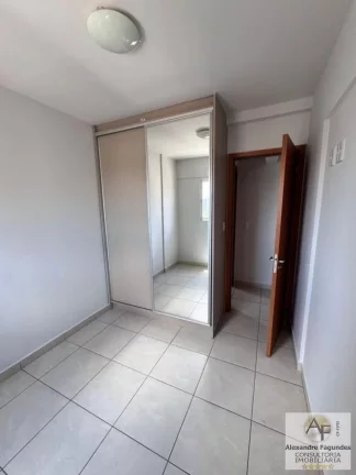 Imagem Apartamento para Venda em Goiânia, VILA ROSA, 3 dormitórios, 1 suíte, 2 banheiros, 2 vagas