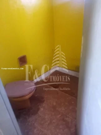 Imagem Casa para Venda em Iracemápolis, Centro, 2 dormitórios, 1 banheiro, 2 vagas