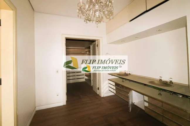 Imagem Apartamento Clássico para venda com 535 m² com 4 quartos, 5 vagas no miolo do Cambuí - Campinas - SP