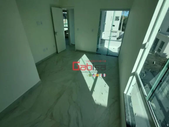 Imagem Casa com 3 dormitórios à venda, 150 m² por R$ 550.000,00 - Peró - Cabo Frio/RJ