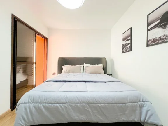 Imagem Apartamento 155M², 4Q, 1 Suíte, 3 Banheiros, 3 Vagas, Sacada, Lavabo, Academia, Piscina, Churrasqueira, Sauna, Quadra, Playground, Depósito, Despensa.