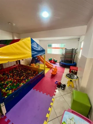 Imagem Apto todo reformado com poretira fechada