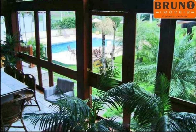 Imagem Mansão de Luxo no Condomínio Aldeia da Praia, Guarapari: Exclusividade e Segurança
Apresentamos e...