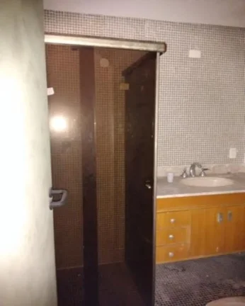 Imagem Apartamento à venda no Guarujá na Praia das Pitangueiras.