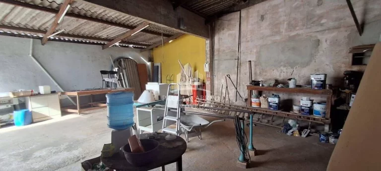 Imagem Galpão, Pq Galpão nos Fundos e Casa 4 Cômodos, 381m², 13,4 metros testada, no Jardim Amazonas, Suzano-SP