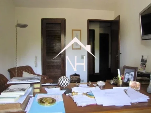 Imagem Casa a venda no Butantã com 560m², 5 quartos, 6 vagas, casa com piscina, casa com jardim.