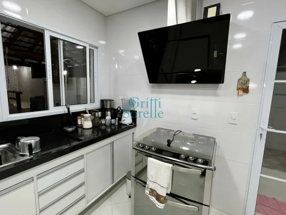 Imagem Casa em Condomínio à Venda em Horto Florestal - Ubatuba/SP.