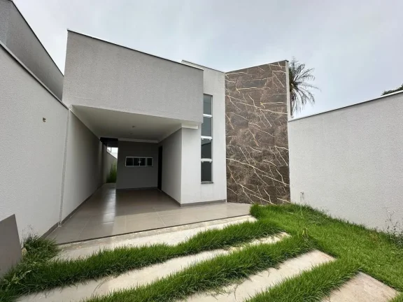 Imagem Linda Casa à Venda Projeto Funcional e Amplo!