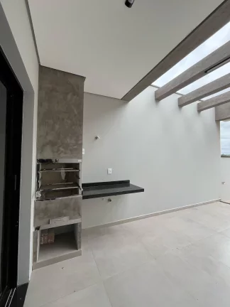Imagem Casa Moderna com 3 Suítes, Espaço Gourmet e Condomínio Reserva dos Ypês II!