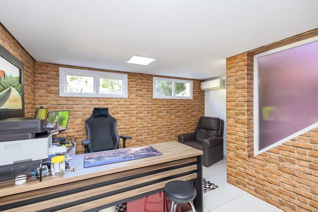 Imagem Casa Residencial de 3 quartos no bairro Campo Comprido