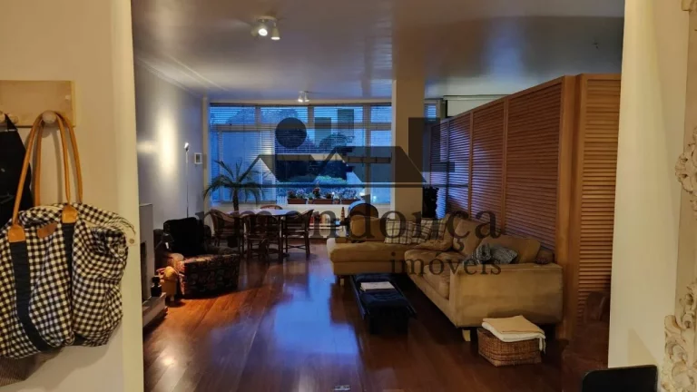 Imagem Ótimo apartamento a venda na Rua Oscar Freire com 158m², 3 quartos e 3 vagas.