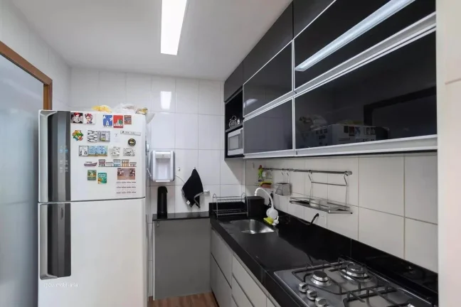 Imagem Este espaÃ§oso apartamento Ã© uma excelente opÃ§Ã£o para quem busca conforto e praticidades. Com trÃ...