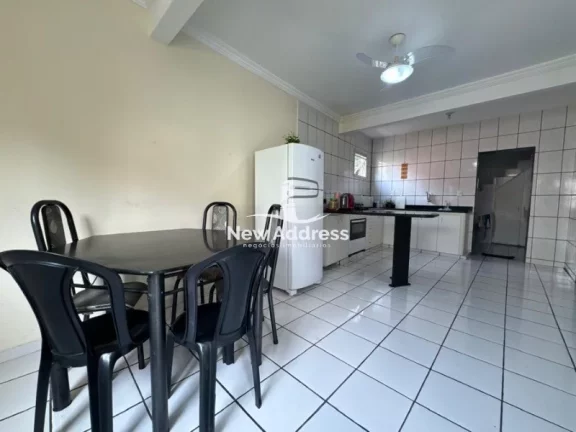 Imagem Casa em Alto Lage: 300 m², 5 quartos, 3 banheiros, garagem. Dois pavimentos. Financiável.