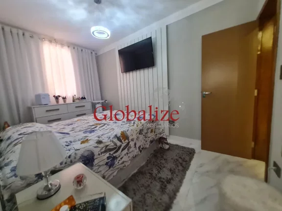 Imagem Casa térrea nova à venda no coração do Gonzaga, próximo da praia por R$.1.350.000,00.