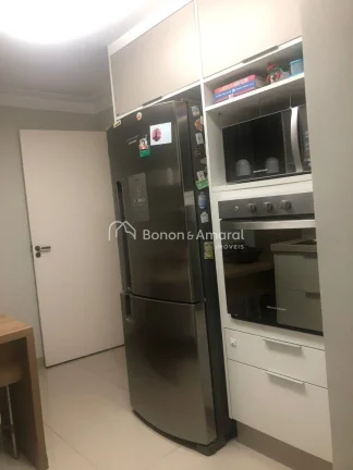 Imagem Encantadora residência disponível em um dos condomínios mais desejados da região. Com excelente ...