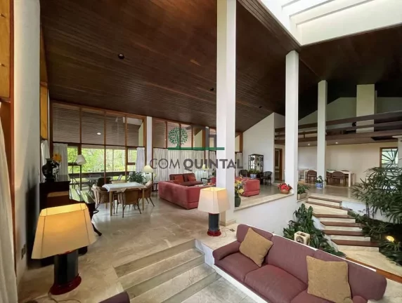 Imagem Casa com 3 Quartos à Venda, 932 m² em Cotia